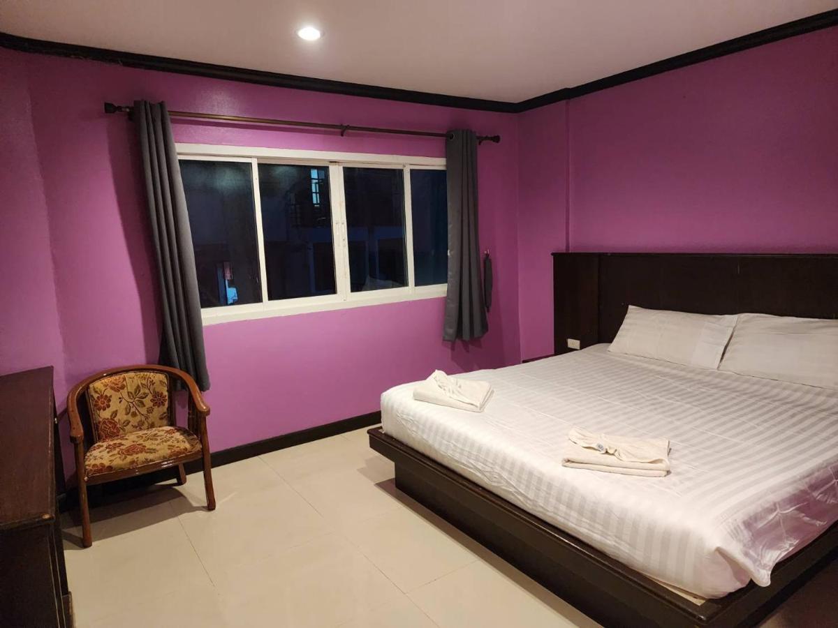 Hollywood In Love Hotel