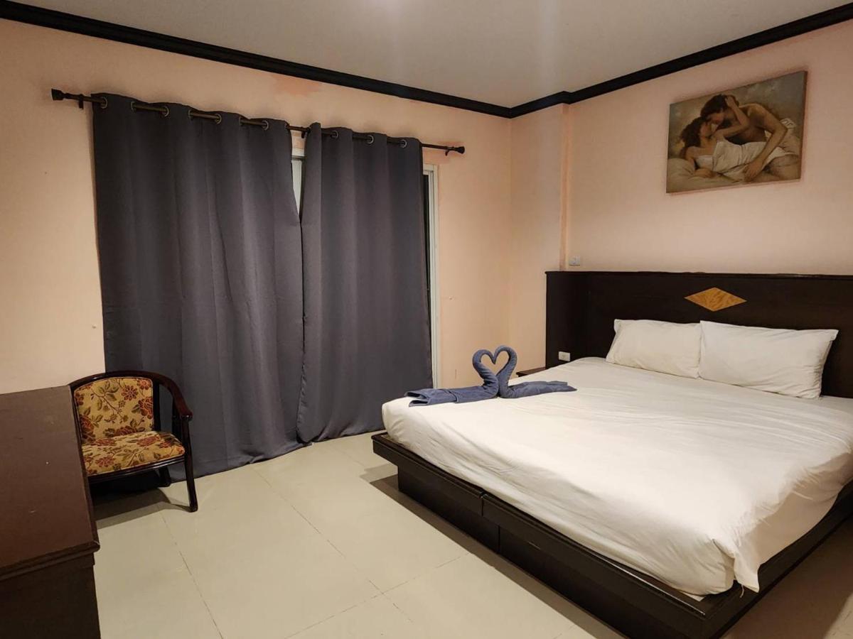 Hollywood In Love 4* Patong