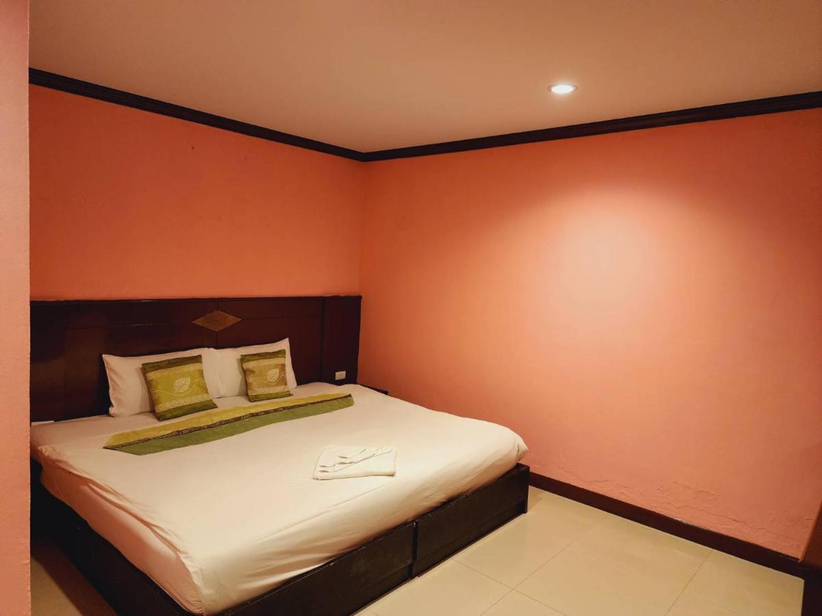 Hotel Hollywood In Love 4*