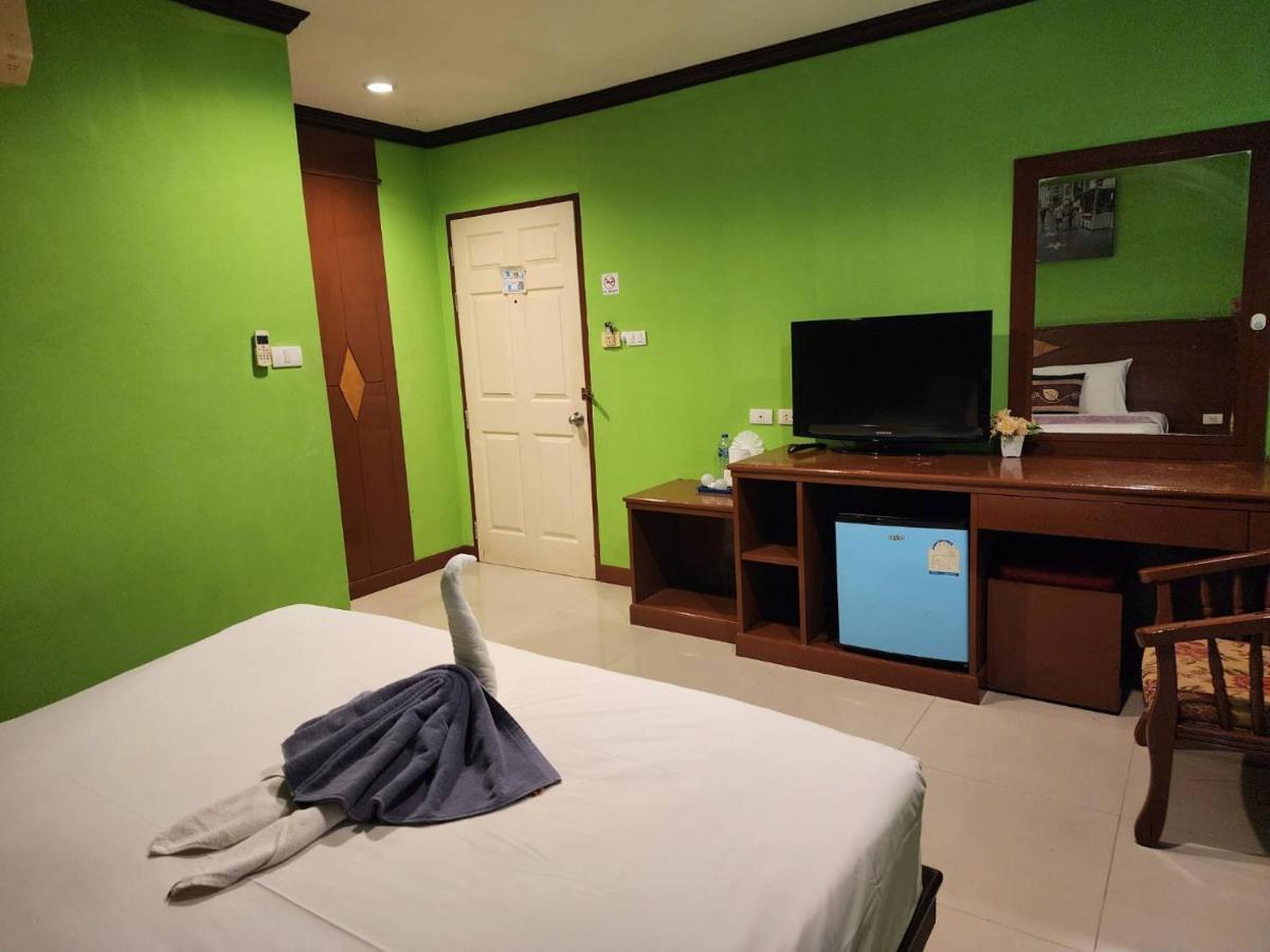 Hotel Hollywood In Love Patong