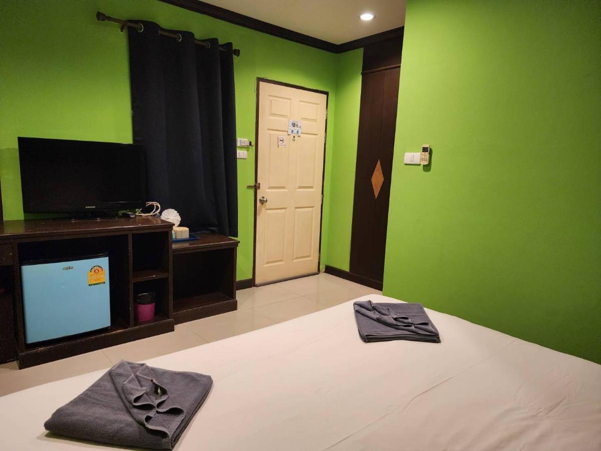 Hollywood In Love Hotel 4*