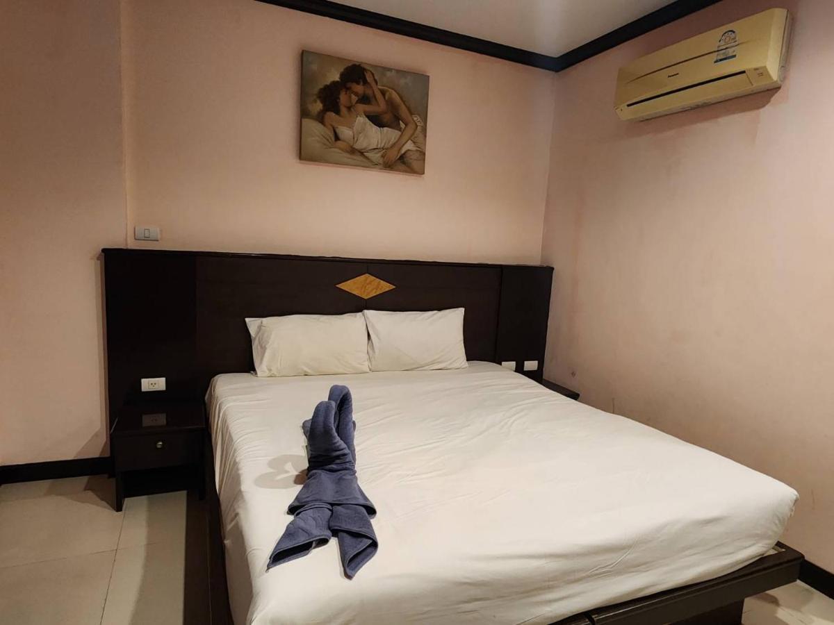 Hollywood In Love 4* Patong